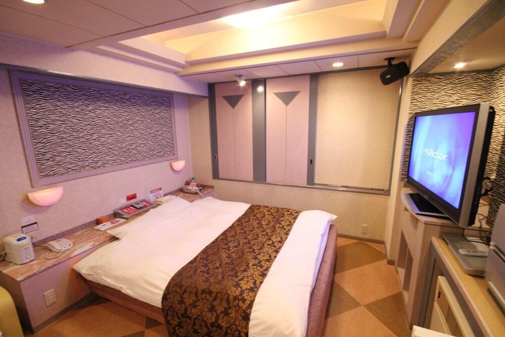 Hotel Dressy (Adults Only) Himeji Esterno foto
