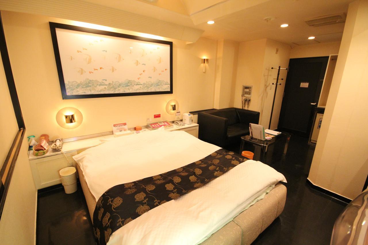 Hotel Dressy (Adults Only) Himeji Esterno foto