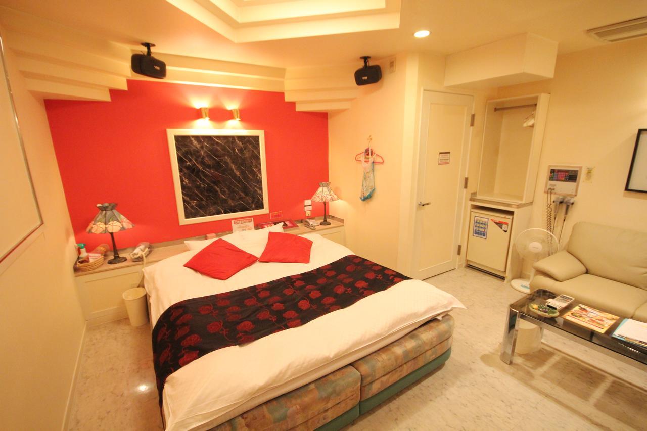 Hotel Dressy (Adults Only) Himeji Esterno foto
