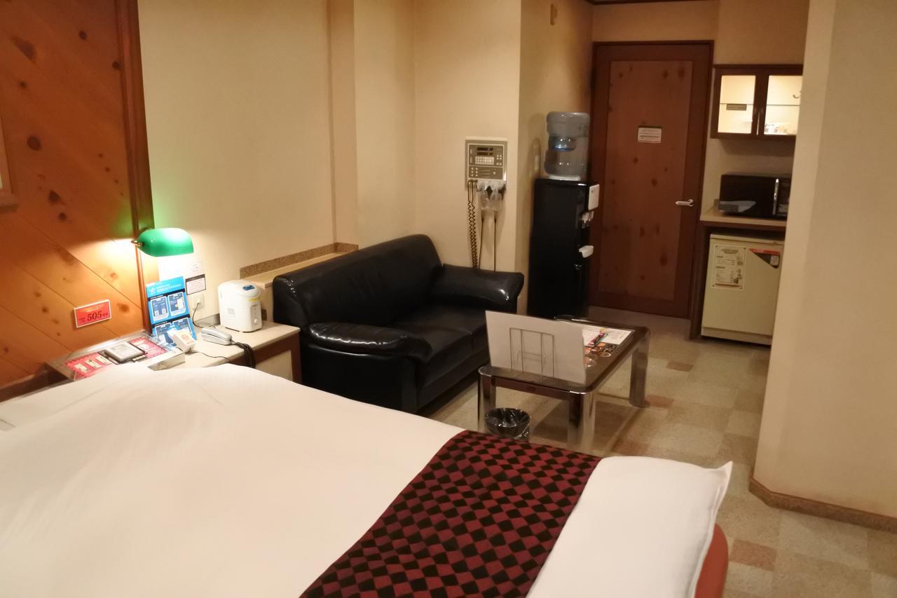 Hotel Dressy (Adults Only) Himeji Esterno foto